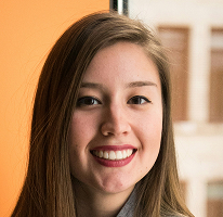 Retrato de Victoria Lawson, Directora Financiera, líder de plataforma de trading